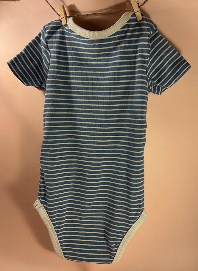 Gestreifter Kurzarmbody – Tchibo 💙
