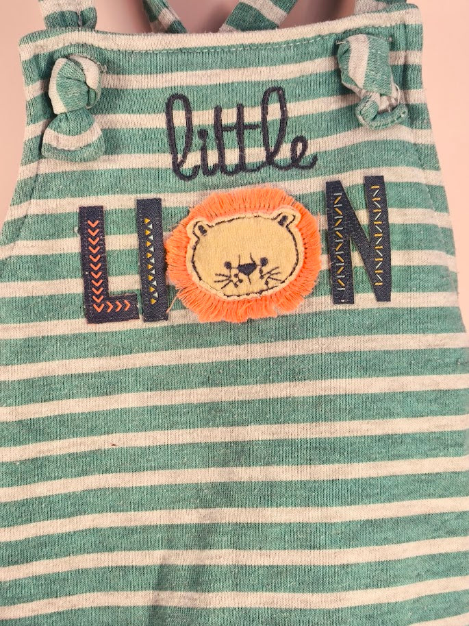 🦁 Inextenso Latzhose –  „Little Lion“ für kleine Abenteurer! 🦁