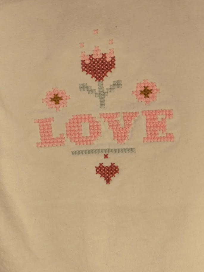 💖 "Kleines Stück Liebe" – Zauberhaftes Kiabi Babyshirt mit Stickmotiv 💖