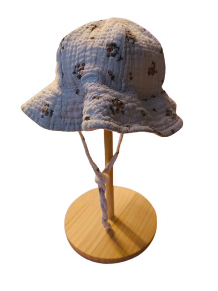 👒 Süßer Sonnenhut von H&M – zart geblümt & perfekt für kleine Köpfe! 🌸