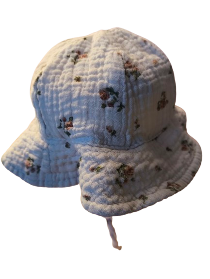 👒 Süßer Sonnenhut von H&M – zart geblümt & perfekt für kleine Köpfe! 🌸