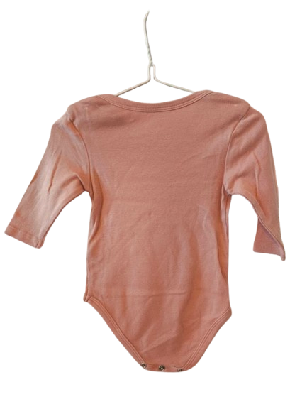 Langarmbody in Altrosa von Manguun (Igelprint)